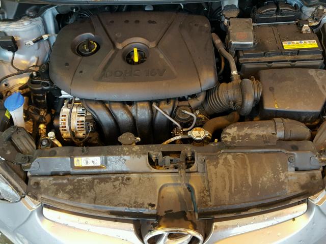 5NPDH4AE0GH747204 - 2016 HYUNDAI ELANTRA SE GRAY photo 7