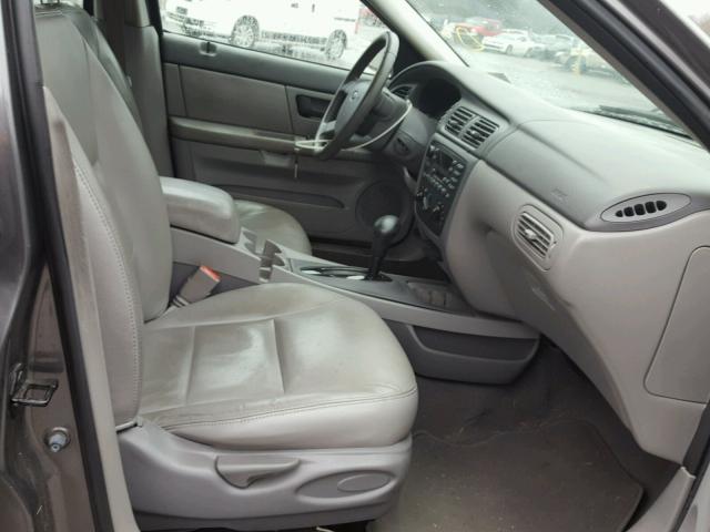 1FAFP55294G190865 - 2004 FORD TAURUS SES GRAY photo 5