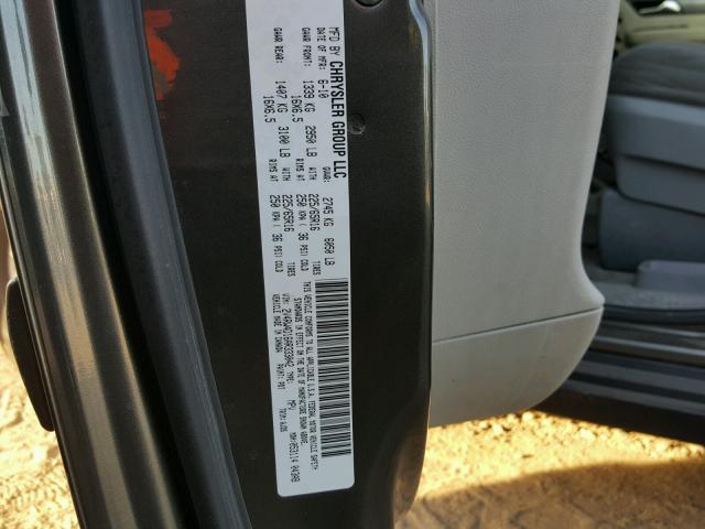 2V4RW4D16AR333042 - 2010 VOLKSWAGEN ROUTAN S CHARCOAL photo 10