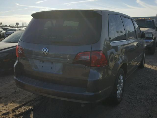 2V4RW4D16AR333042 - 2010 VOLKSWAGEN ROUTAN S CHARCOAL photo 4