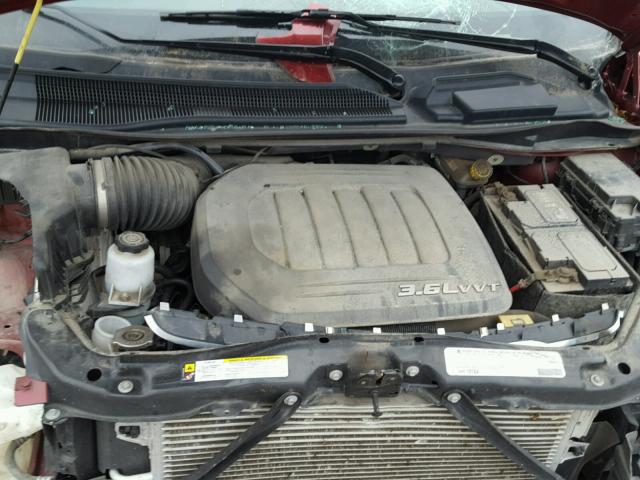 2A4RR8DG2BR683759 - 2011 CHRYSLER TOWN & COU RED photo 7