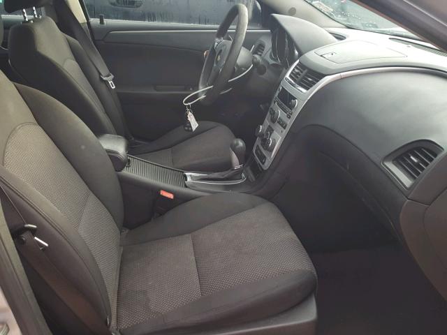 1G1ZC5EB8AF308479 - 2010 CHEVROLET MALIBU 1LT SILVER photo 5
