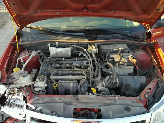 1FAHP34N19W250806 - 2009 FORD FOCUS S RED photo 7