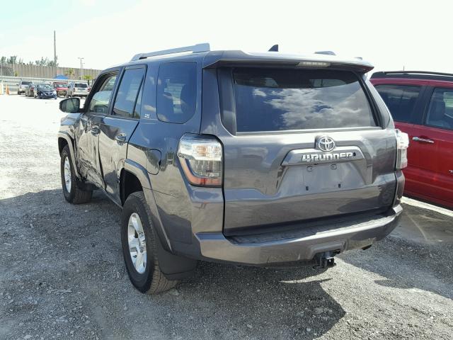 JTEBU5JR6G5299798 - 2016 TOYOTA 4RUNNER SR GRAY photo 3
