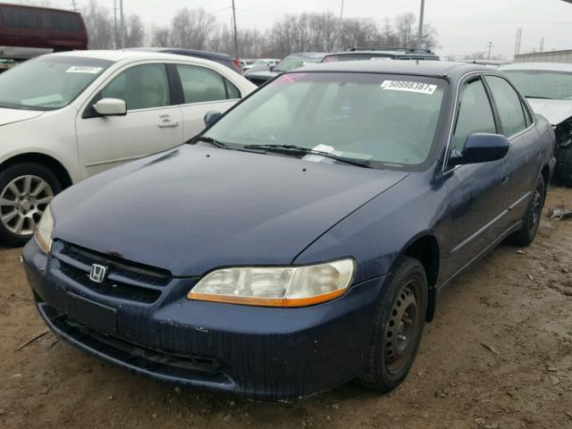 1HGCG6654YA012187 - 2000 HONDA ACCORD LX BLACK photo 2