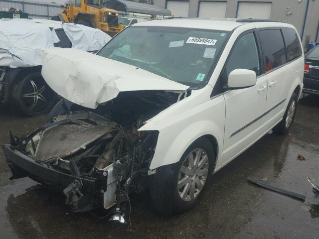 2C4RC1BG8DR741989 - 2013 CHRYSLER TOWN & COU WHITE photo 2