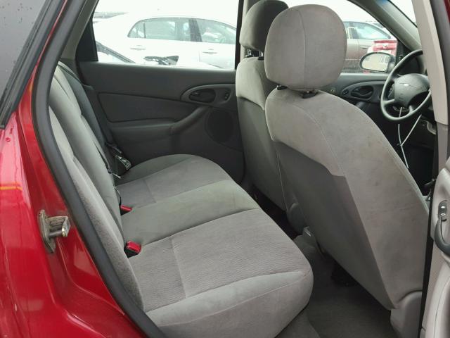 1FAFP3637YW103746 - 2000 FORD FOCUS SE RED photo 6