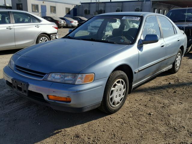 1HGCD5635RA157824 - 1994 HONDA ACCORD LX BLUE photo 2