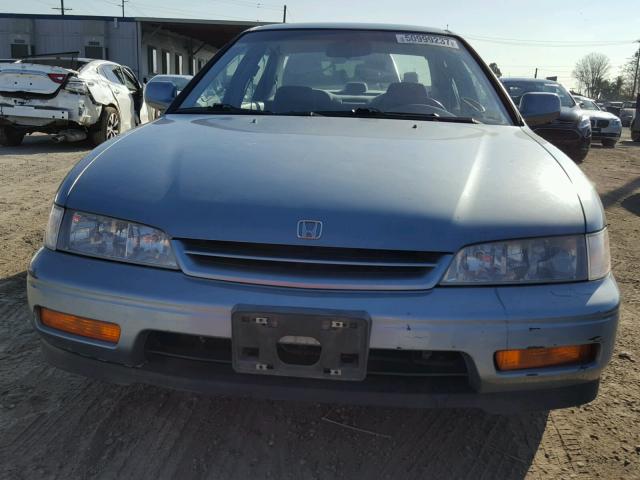 1HGCD5635RA157824 - 1994 HONDA ACCORD LX BLUE photo 9