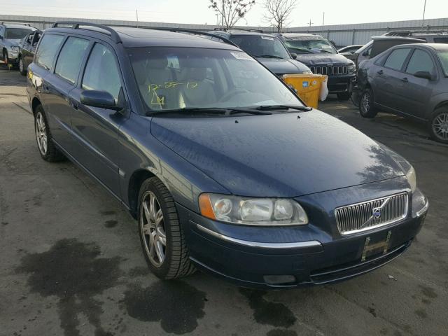 YV1SW592752483517 - 2005 VOLVO V70 FWD BLUE photo 1