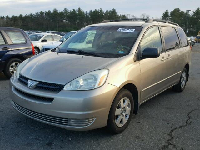 5TDZA23C44S024469 - 2004 TOYOTA SIENNA CE GOLD photo 2