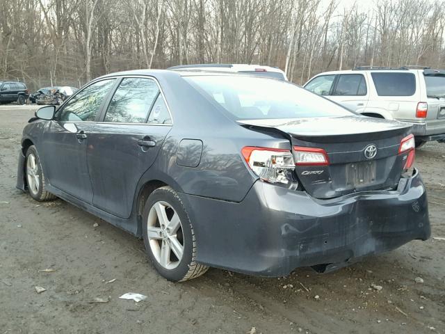 4T1BF1FKXCU056168 - 2012 TOYOTA CAMRY BASE GRAY photo 3