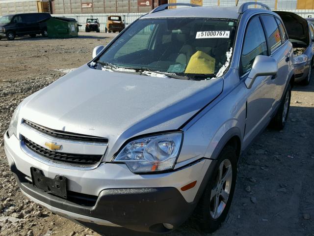 3GNAL2EK6CS557212 - 2012 CHEVROLET CAPTIVA SP SILVER photo 2