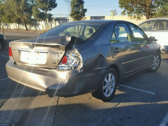 4T1BF30K45U598289 - 2005 TOYOTA CAMRY LE GRAY photo 4