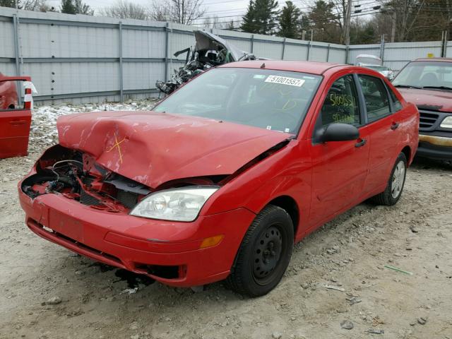 1FAFP34N66W180688 - 2006 FORD FOCUS ZX4 RED photo 2