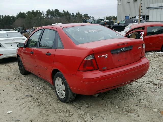 1FAFP34N66W180688 - 2006 FORD FOCUS ZX4 RED photo 3