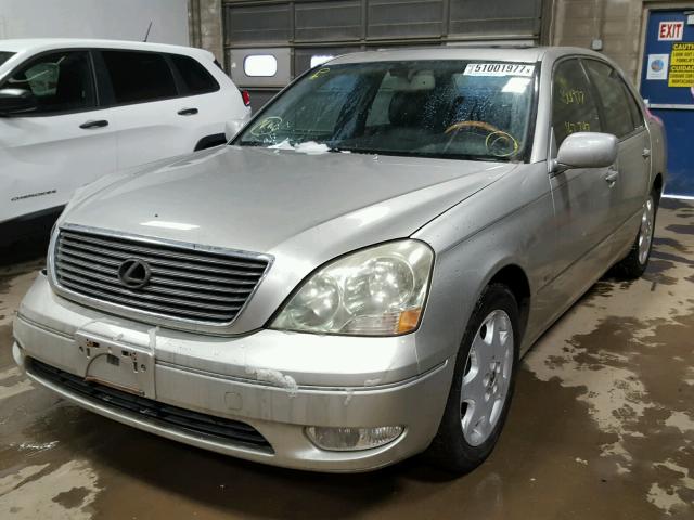 JTHBN30F920068220 - 2002 LEXUS LS 430 SILVER photo 2