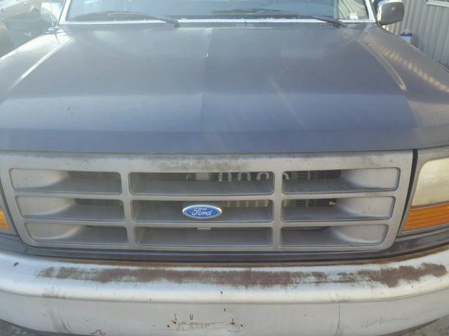 1FTEF25N7PNB36692 - 1993 FORD F250 BLUE photo 7