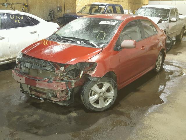 JTDBT923581227329 - 2008 TOYOTA YARIS RED photo 2