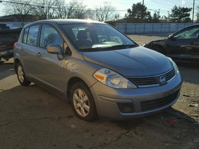 3N1BC13E68L453229 - 2008 NISSAN VERSA S SILVER photo 1