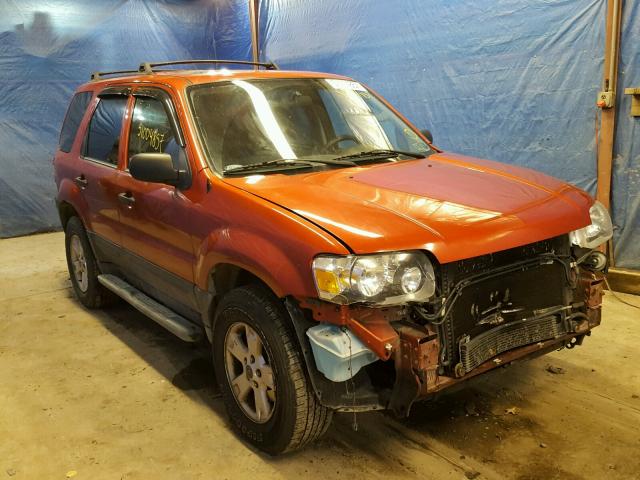 1FMYU93107KB28555 - 2007 FORD ESCAPE XLT ORANGE photo 1