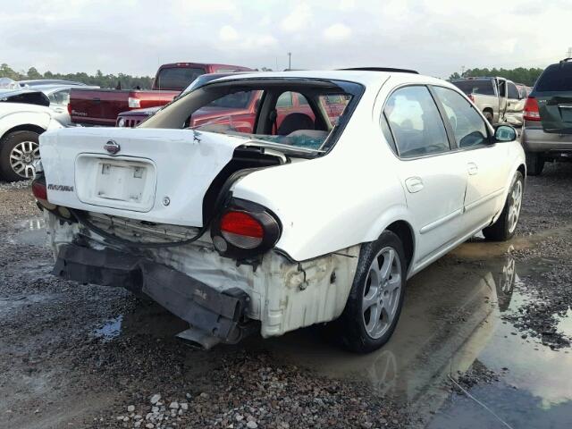 JN1CA31A41T308746 - 2001 NISSAN MAXIMA GXE WHITE photo 4