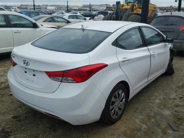 5NPDH4AE7DH270735 - 2013 HYUNDAI ELANTRA GL WHITE photo 4