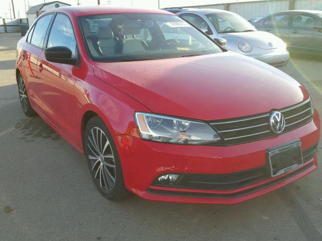 3VWD17AJXGM243544 - 2016 VOLKSWAGEN JETTA SPOR RED photo 1