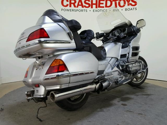 1HFSC47095A412101 - 2005 HONDA GOLDWING SILVER photo 8