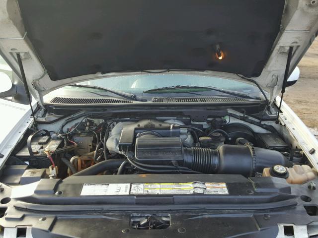 5LMEU27RX1LJ19788 - 2001 LINCOLN NAVIGATOR WHITE photo 7