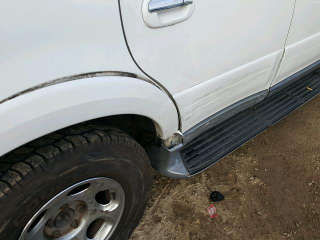 5LMEU27RX1LJ19788 - 2001 LINCOLN NAVIGATOR WHITE photo 9