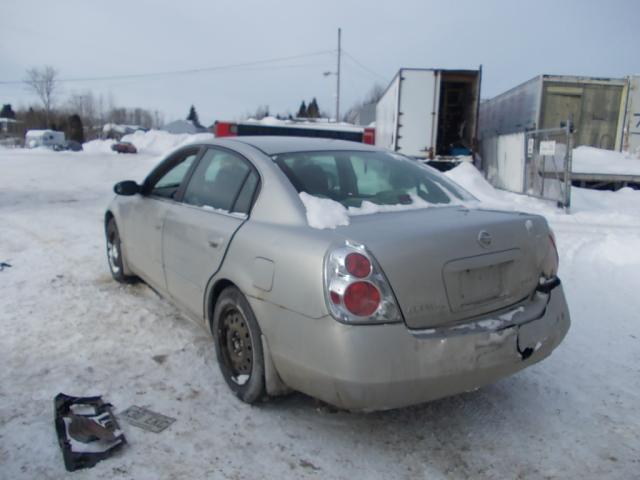 1N4AL11DX3C223884 - 2003 NISSAN ALTIMA BAS SILVER photo 3