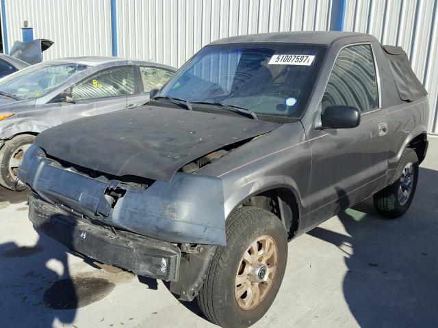 KNDJB623125121571 - 2002 KIA SPORTAGE GRAY photo 2