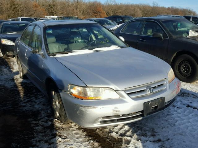 1HGCG16571A015979 - 2001 HONDA ACCORD EX SILVER photo 1