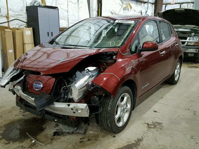 1N4AZ0CP1EC340417 - 2014 NISSAN LEAF S RED photo 2