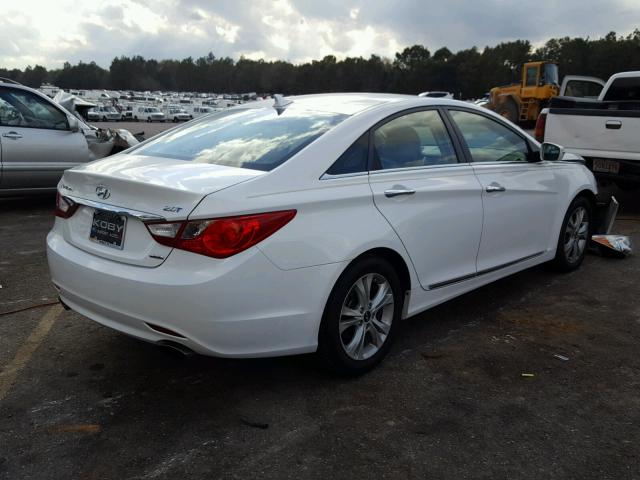 5NPEC4AB0BH307744 - 2011 HYUNDAI SONATA SE WHITE photo 4