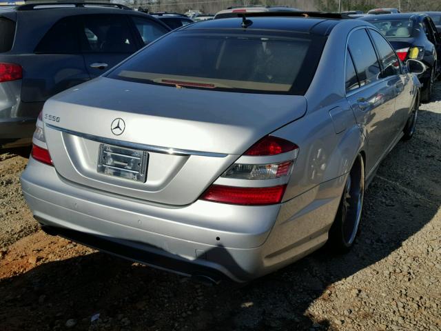 WDDNG71X08A154404 - 2008 MERCEDES-BENZ S 550 SILVER photo 4