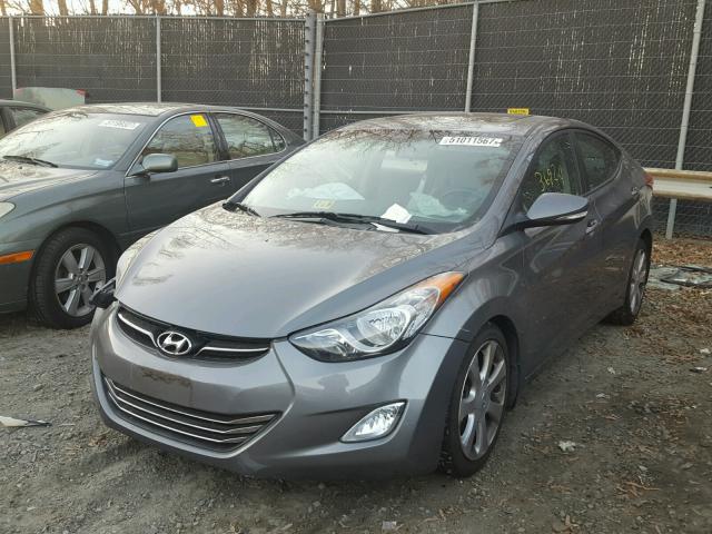 5NPDH4AEXDH243044 - 2013 HYUNDAI ELANTRA GL GRAY photo 2