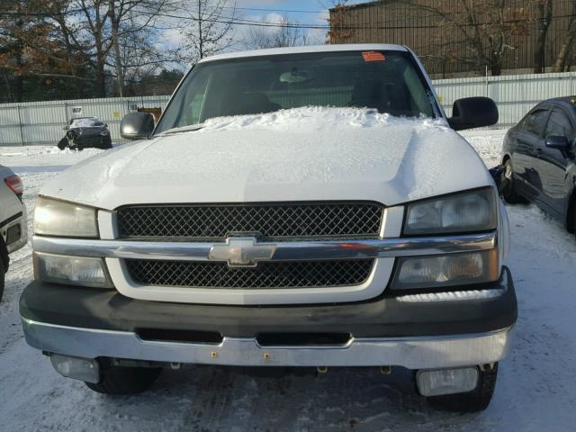 1GCEK19BX5E275167 - 2005 CHEVROLET SILVERADO WHITE photo 9