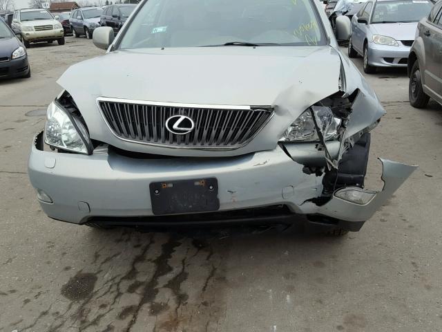 2T2HA31U15C050479 - 2005 LEXUS RX 330 SILVER photo 9