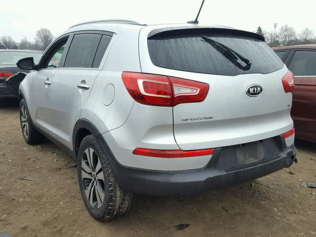 KNDPC3A29B7047433 - 2011 KIA SPORTAGE E SILVER photo 3