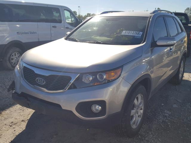 5XYKT3A69DG350392 - 2013 KIA SORENTO LX TAN photo 2