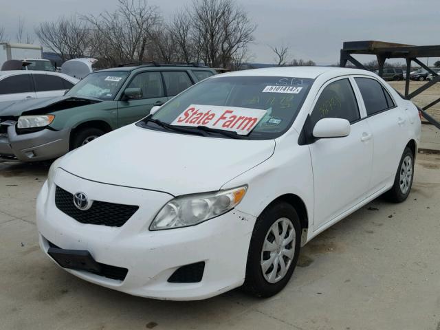 1NXBU4EE9AZ350371 - 2010 TOYOTA COROLLA BA WHITE photo 2