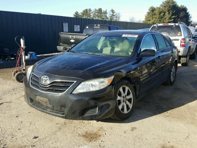 4T1BF3EK2BU176283 - 2011 TOYOTA CAMRY BASE BLACK photo 2