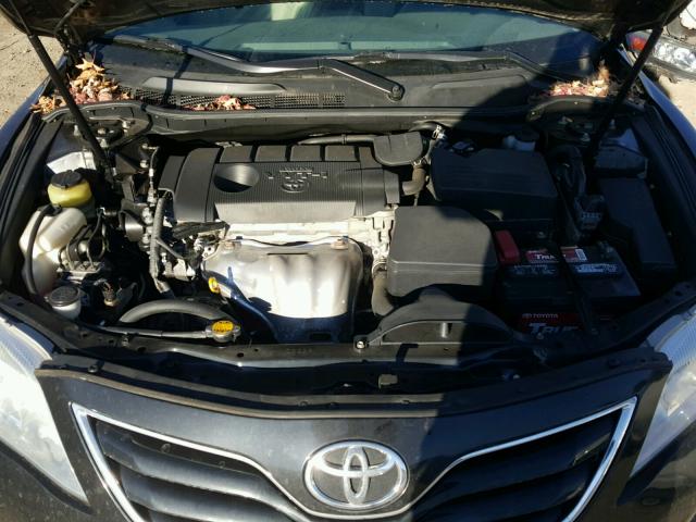 4T1BF3EK2BU176283 - 2011 TOYOTA CAMRY BASE BLACK photo 7