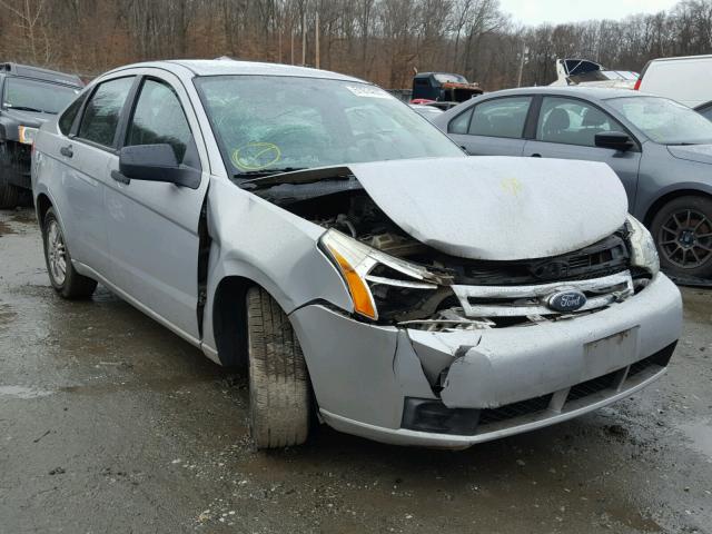 1FAHP35N09W179564 - 2009 FORD FOCUS SE SILVER photo 1