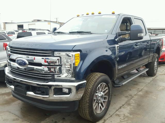 1FT7W2BT4HEB17319 - 2017 FORD F250 SUPER BLUE photo 2