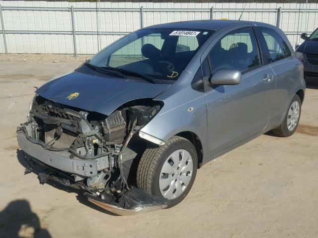 JTDJT4K30A5293218 - 2010 TOYOTA YARIS SILVER photo 2