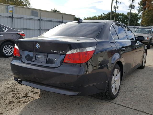 WBANF33567CW69117 - 2007 BMW 525 XI BLACK photo 4