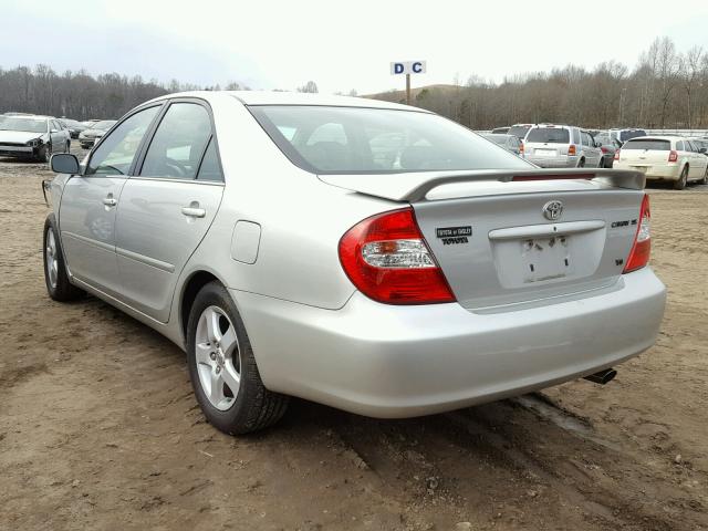 4T1BA32KX4U503504 - 2004 TOYOTA CAMRY SE SILVER photo 3